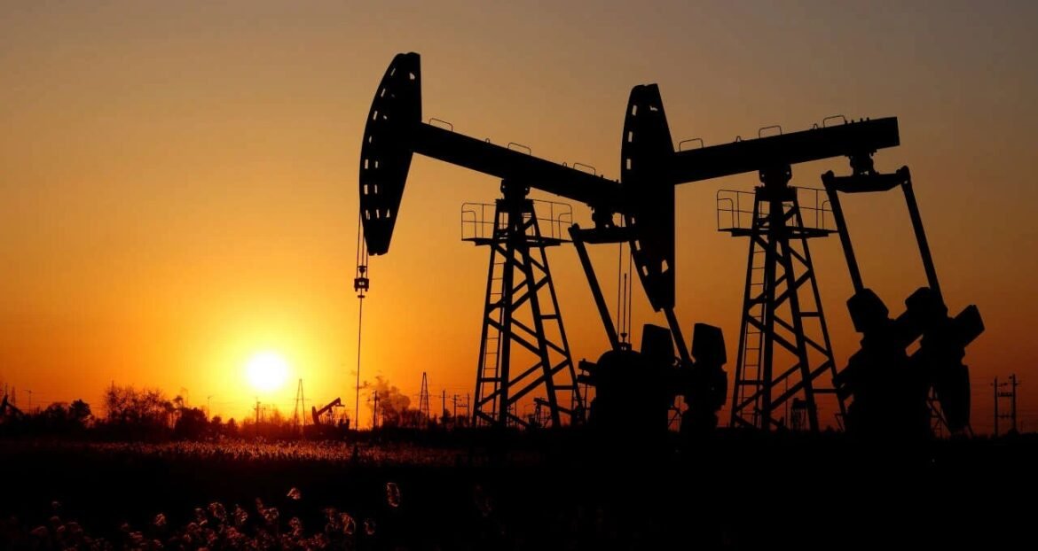 Petróleo cai enquanto novas negociações entre EUA e Irã estão em vista