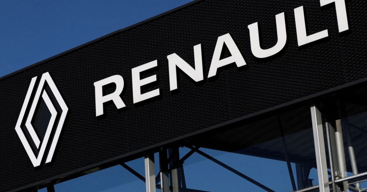 Renault mira o mercado indiano com veículos elétricos e híbridos.