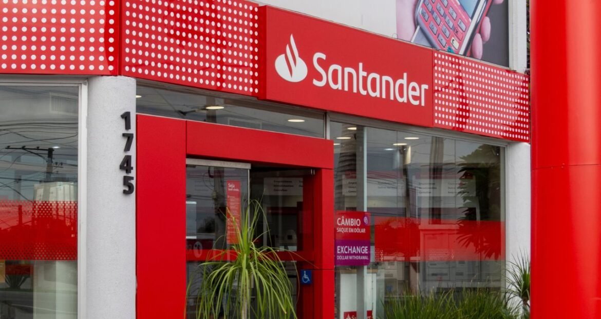 Santander (SANB11) anunciará pagamento de R$ 2 bilhões em JCP; confira as condições.