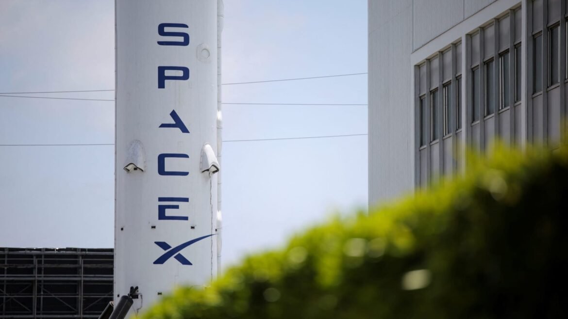SpaceX protocolou com confidencialidade pedido de IPO, preparando-se para uma oferta recorde.