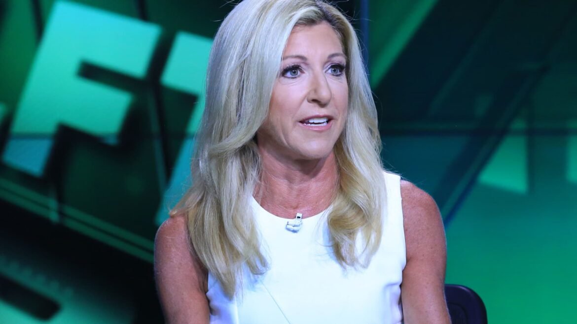 Stephanie Link troca Chevron por ações de tecnologia