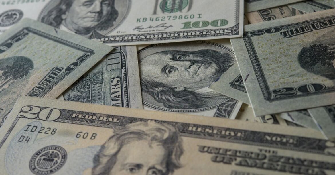 Brasil registra déficit de US$ 1,8 bilhão nas contas externas em abril