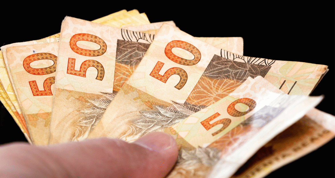 Desenrola 2.0 oferece descontos de até 90% para regularizar dívidas; descubra as faixas disponíveis.