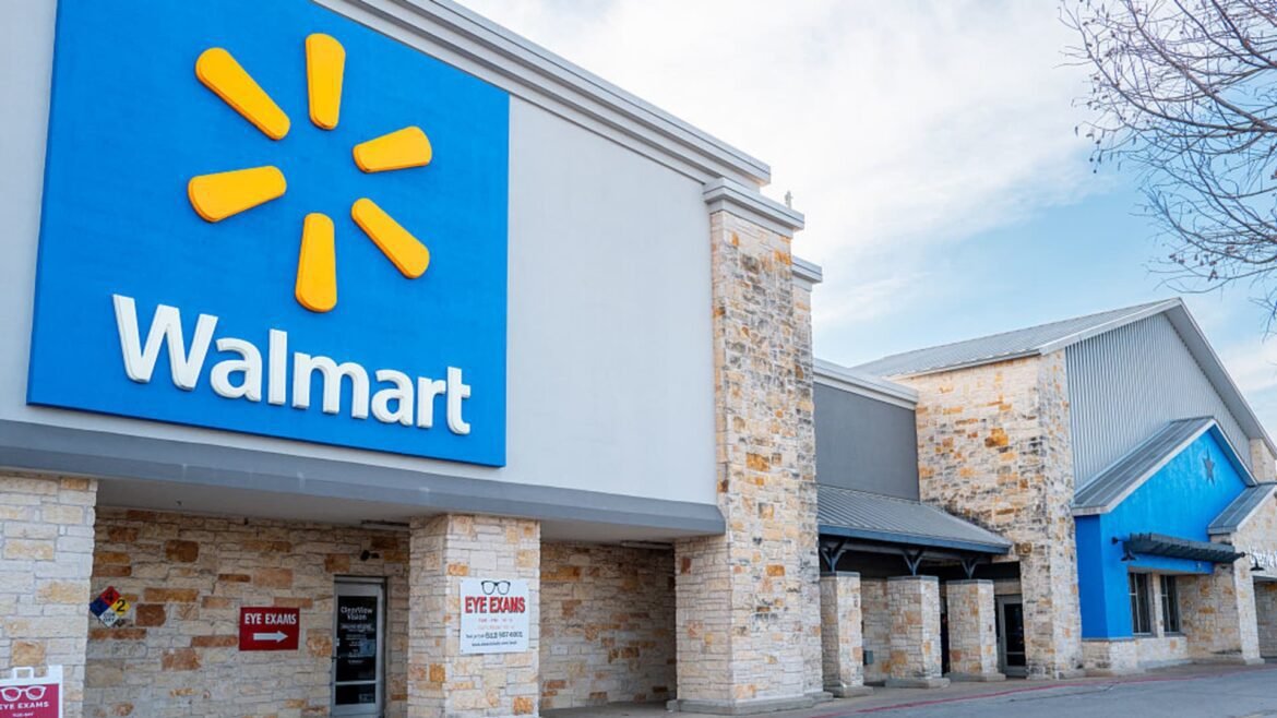Executivos do Walmart deixam a empresa sob a liderança do CEO John Furner