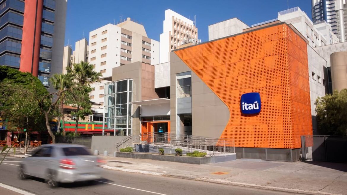 Itaú: CEO Alivia Críticas e Adota Novo Tom sobre o Desenrola