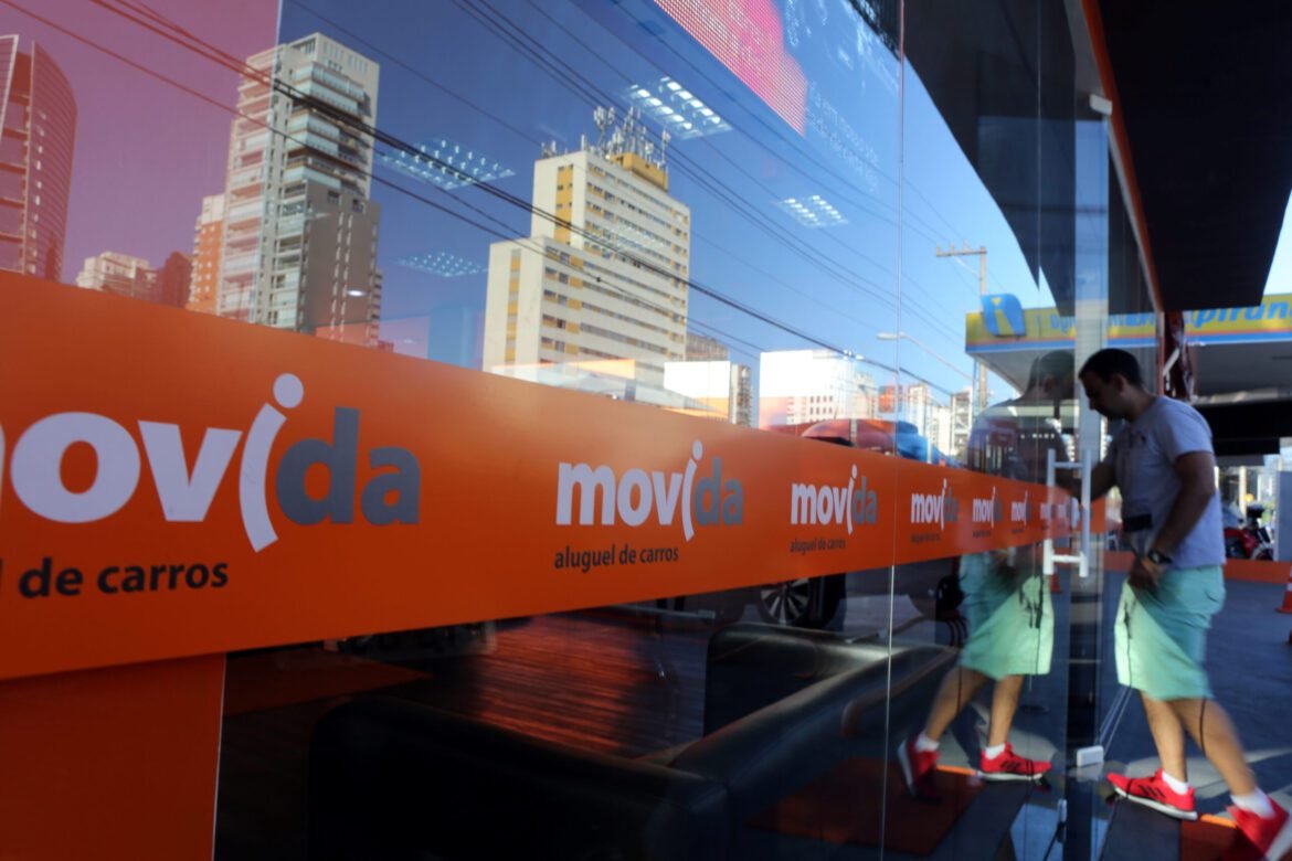 Locaweb (RENT3) registra lucro de R$ 1,2 bilhão, crescimento de 45% impulsionado por seminovos.