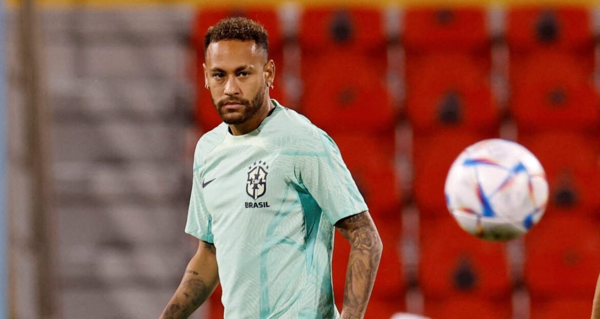 Neymar deixa a seleção e valor de mercado do time brasileiro chega quase a um bilhão; confira a lista dos jogadores mais valiosos.