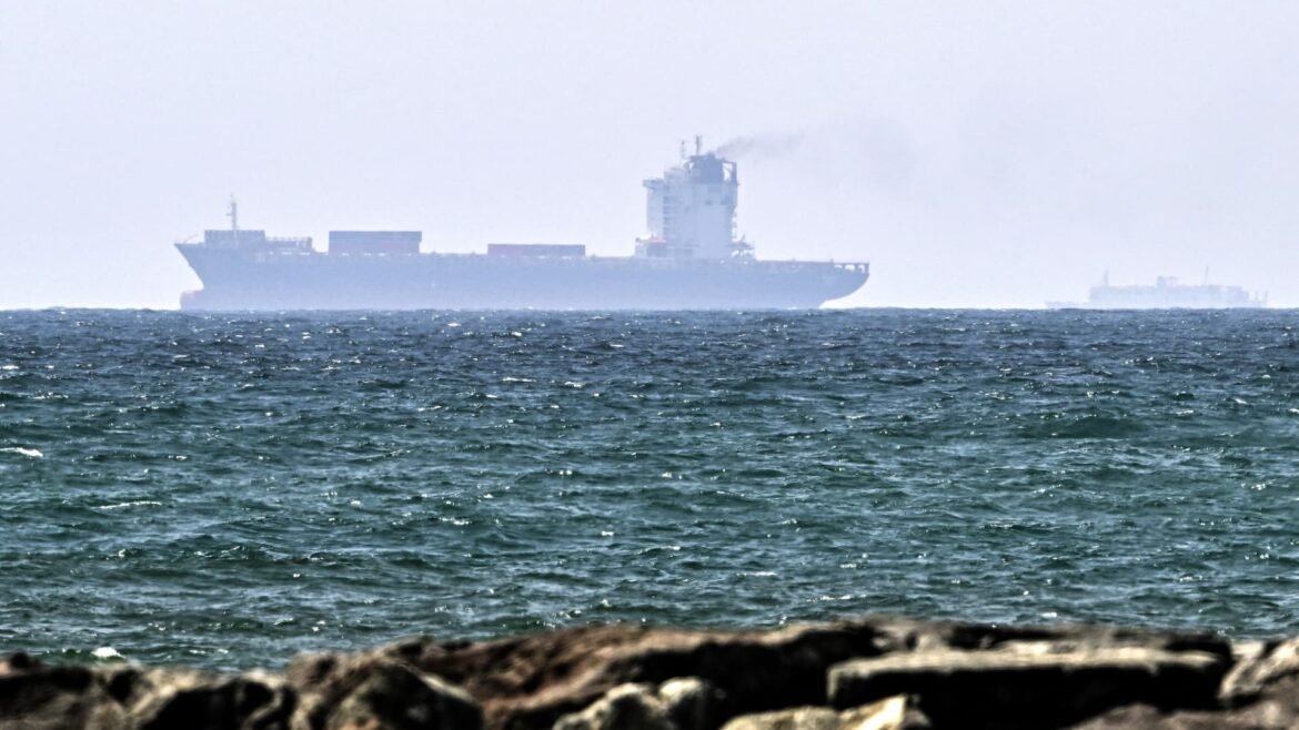O petróleo retoma alta à medida que Irã pretende manter urânio em seu território.