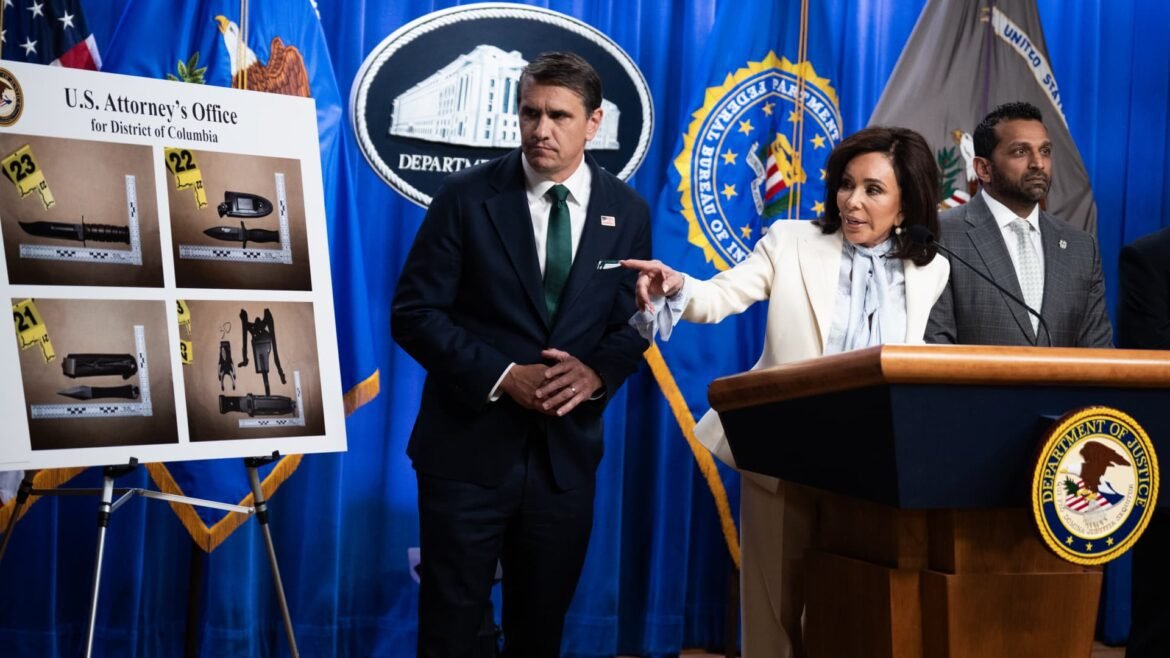 Pirro apresenta provas de ataque a Trump; Cole Allen questiona medidas de prevenção ao suicídio.