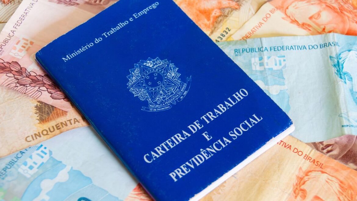 Quem se beneficia e quem é prejudicado com a extinção da escala 6x1? O mercado avalia os impactos.