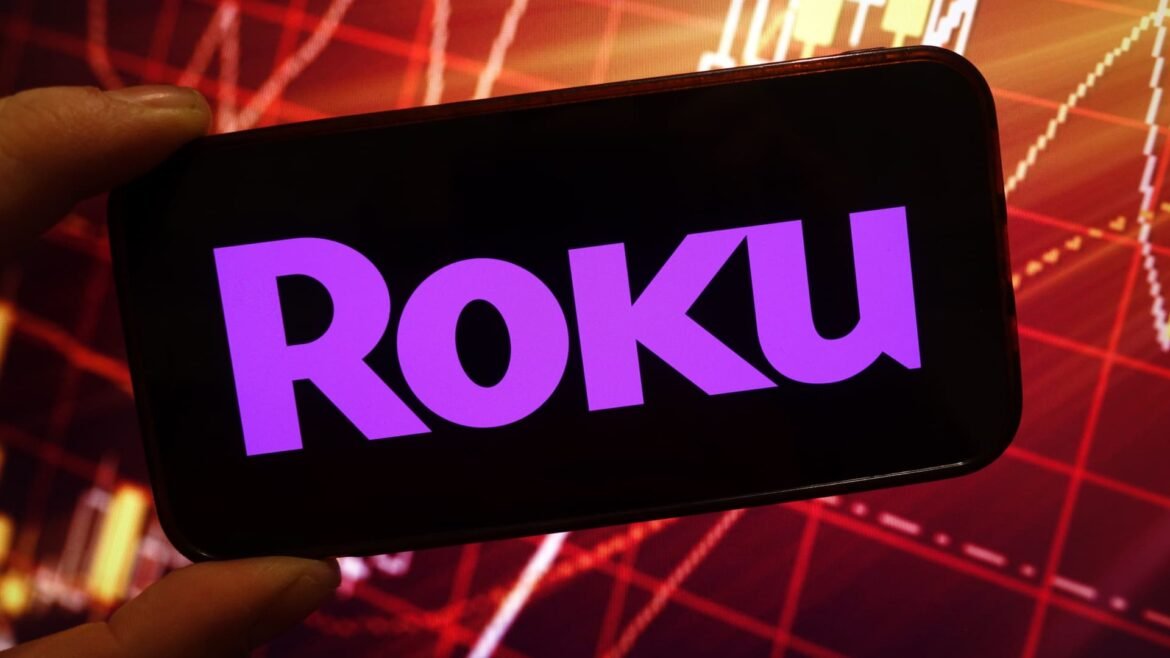 Roku se destaca entre os grandes vencedores da Black Friday; dois analistas preveem mais crescimento.