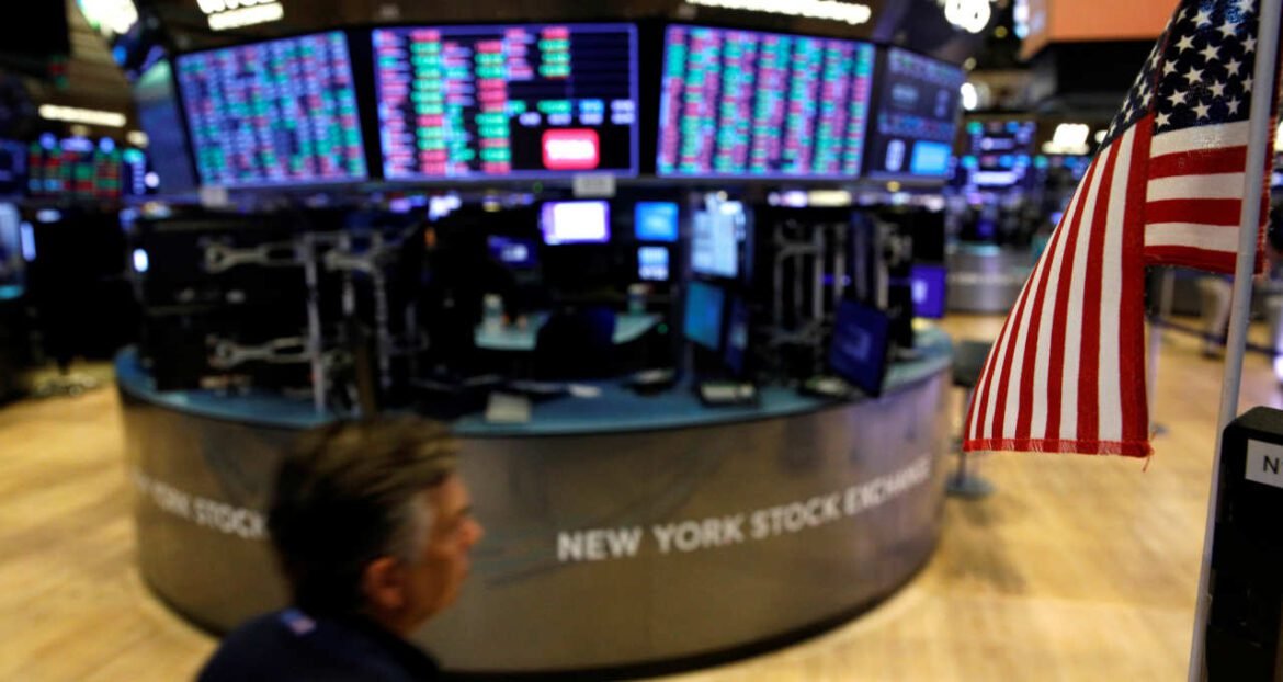 Wall Street se valoriza com possível acordo entre EUA e Irã; Dow Jones atinge novo recorde.