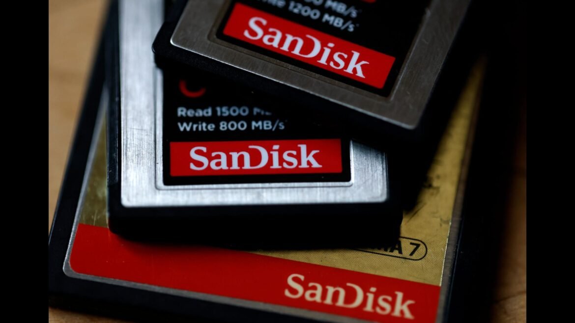 Ações com as maiores variações no pré-mercado: SNDK, ON, RKL