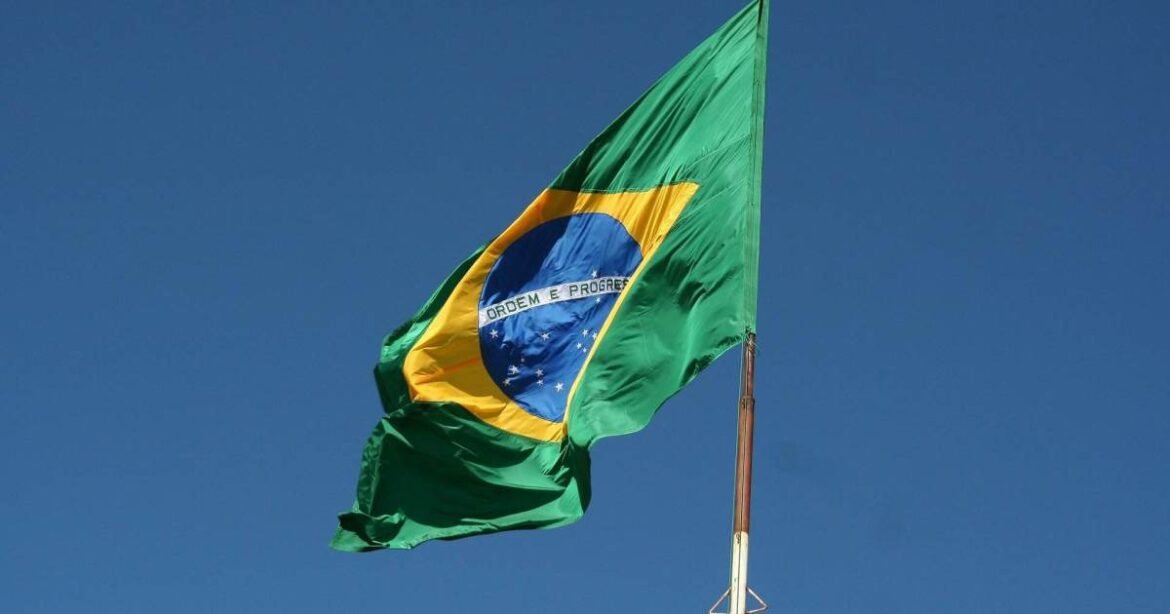 Brasil despenca em ranking de competitividade apesar do desemprego baixo