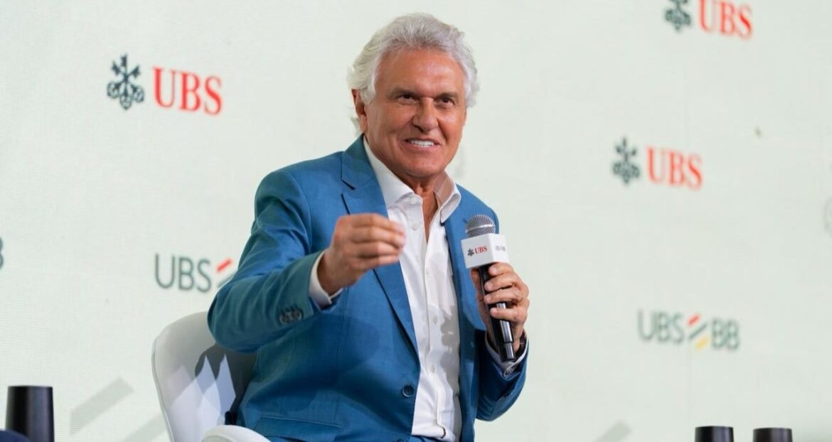 Caiado menciona Silvia Abravanel como 'potencial forte' para vice, mas candidata ressalta prioridade na Câmara.