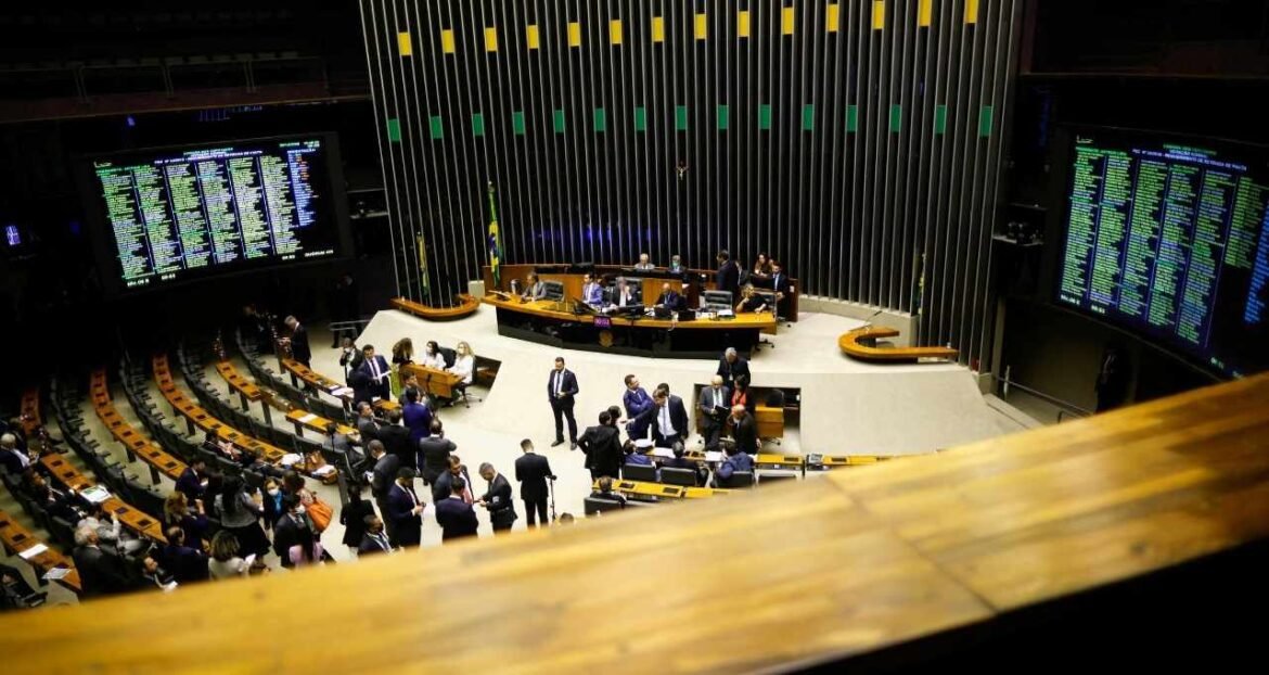 Câmara aprova MP do frete e texto segue para o Senado