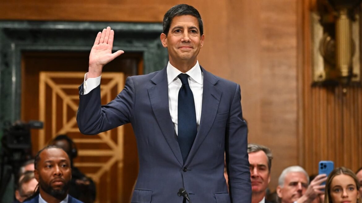 Chame Kevin Warsh de 'presidente' do Fed