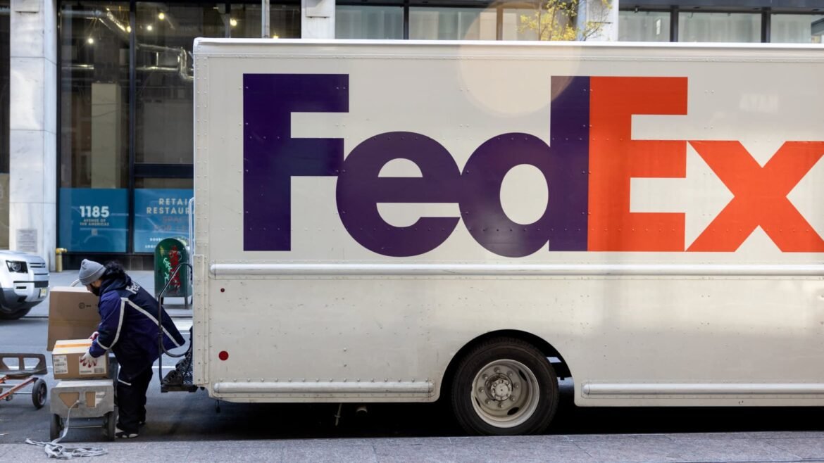 Estamos atribuindo à FedEx Freight uma recomendação de compra e aumentando nossa meta de preço.
