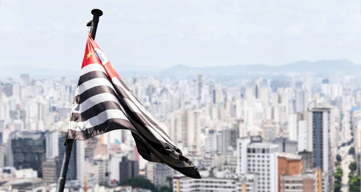Há 20 anos, um "salve" paralisou São Paulo.