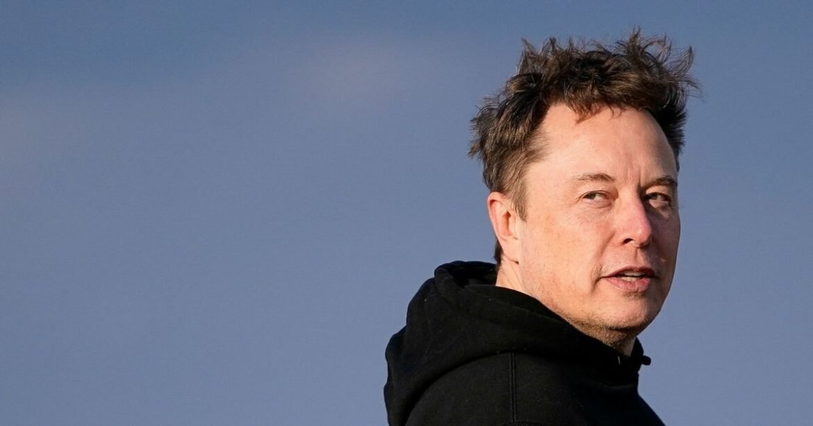 Prestes a se tornar o primeiro trilionário, a fortuna de Musk pode adquirir nações.