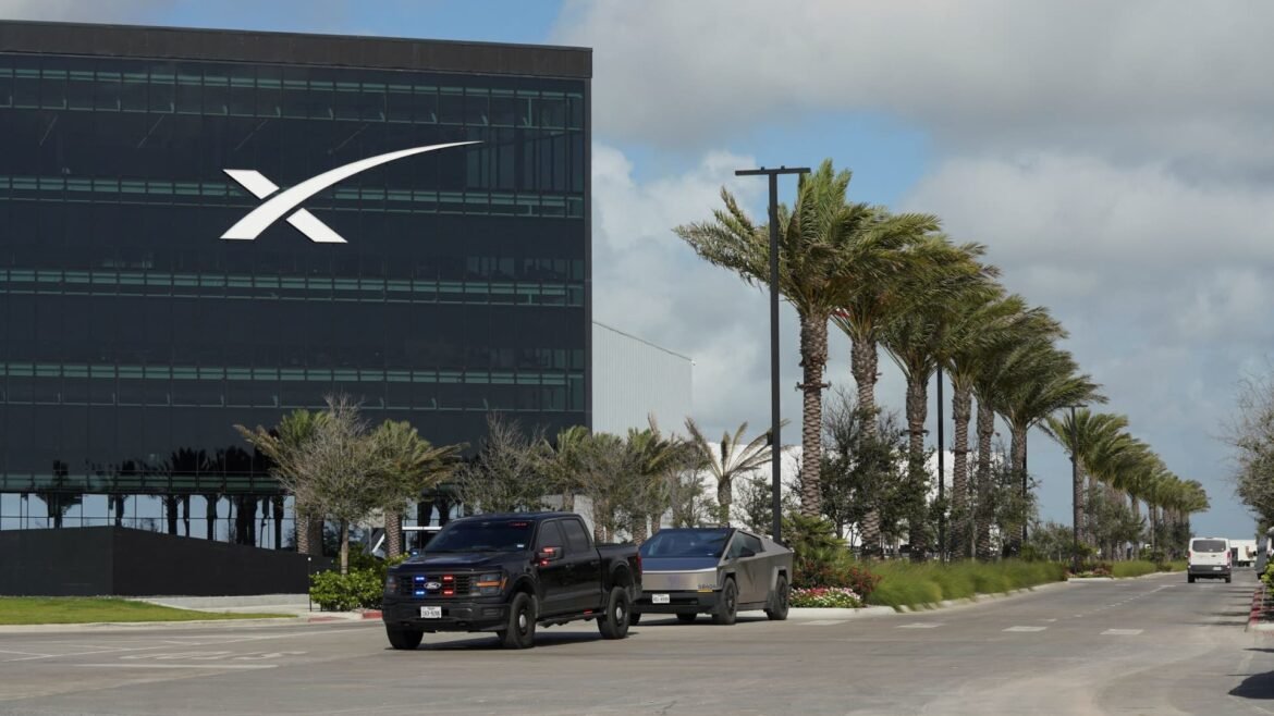 SpaceX recebe avaliação de venda da CFRA logo após o IPO.
