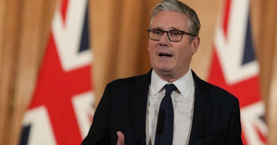 Starmer deixa cargo sem honrar compromisso com a economia britânica.