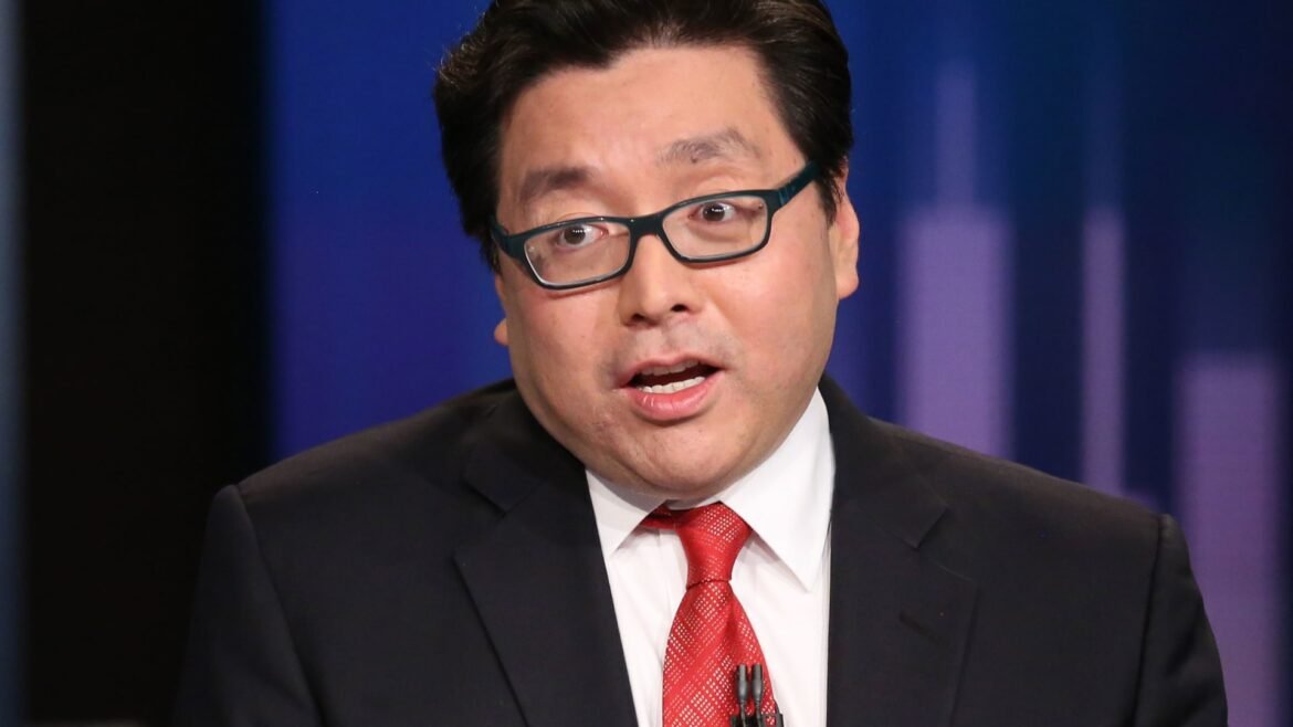 Tom Lee afirma que esta é uma oportunidade clássica de comprar a queda das ações de chips novamente.