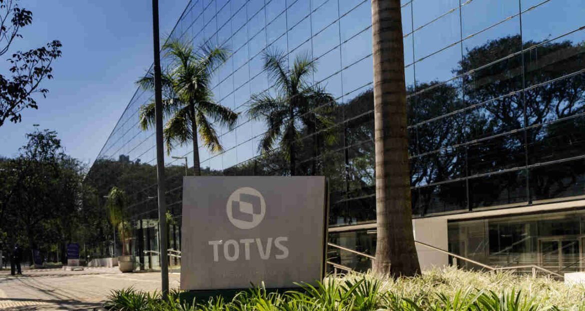 Totvs (TOTS3) autoriza R$ 104,3 milhões em JCP; saiba quem tem direito