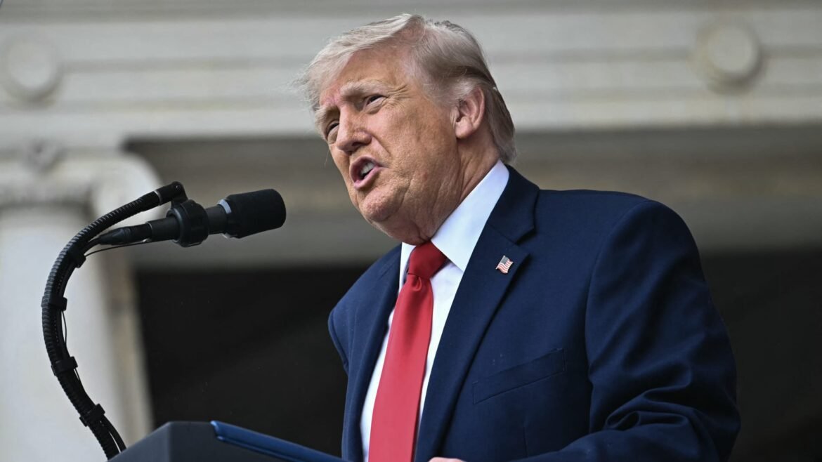 Trump rebate críticas e afirma que Teerã 'realmente deseja' um acordo