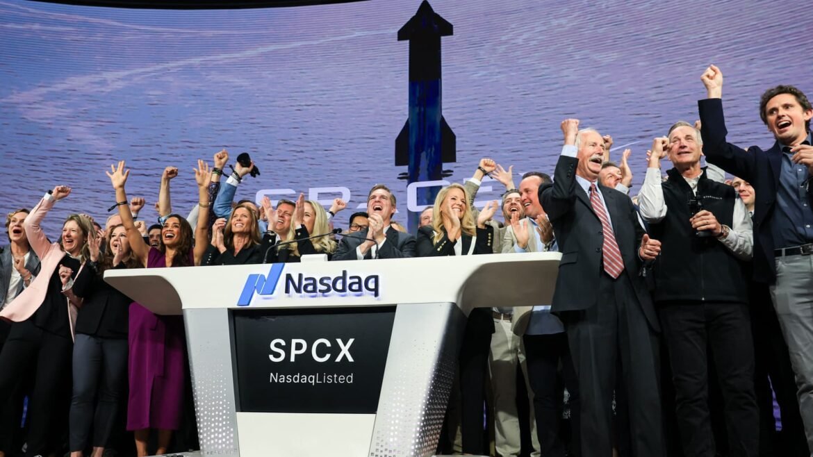 Valoração "fora deste mundo" da SpaceX sustentada por seu "moat" de lançamentos de foguetes, afirma a Wolfe Research.