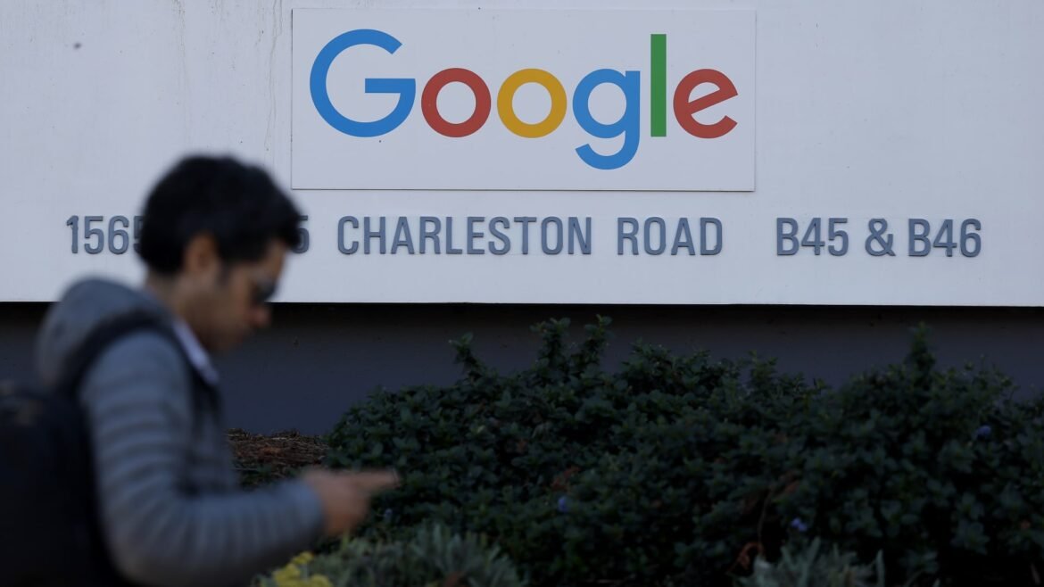 Ações com as maiores movimentações ao meio-dia: GOOGL, TSLA, AMZN, LUV