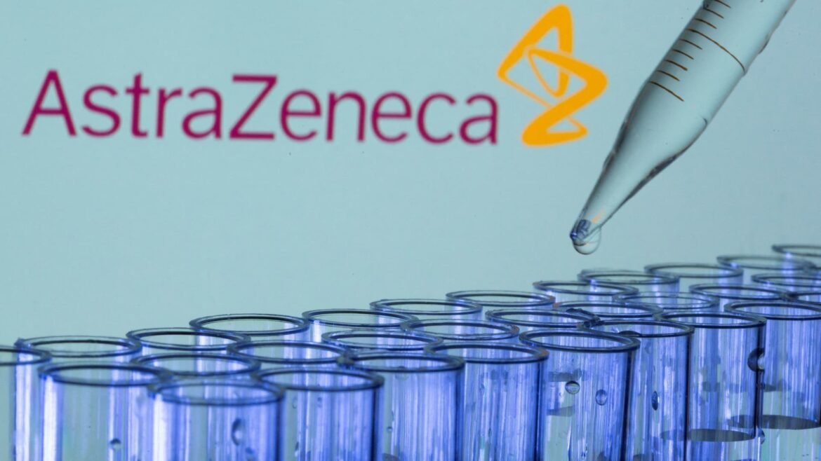 Ações com as maiores oscilações no pré-mercado: AZN, PEP, CRM, LEVI