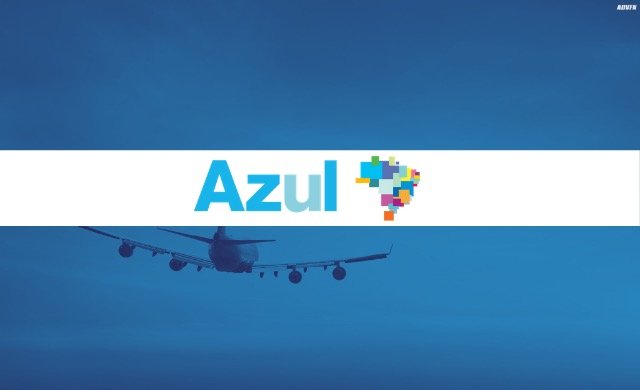 Azul comemora relistagem na NYSE após reestruturação, com ações em alta de mais de 4% na bolsa.
