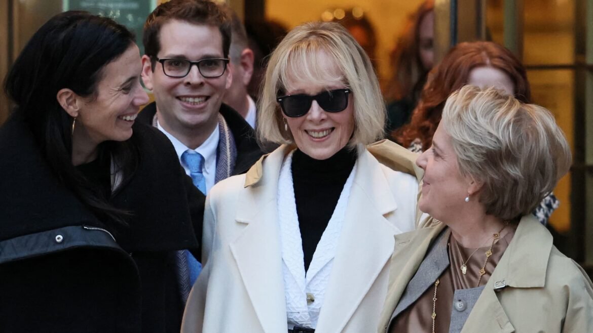 E. Jean Carroll recebe R$ 5,6 milhões de Trump em caso de abuso sexual e difamação: Processo judicial