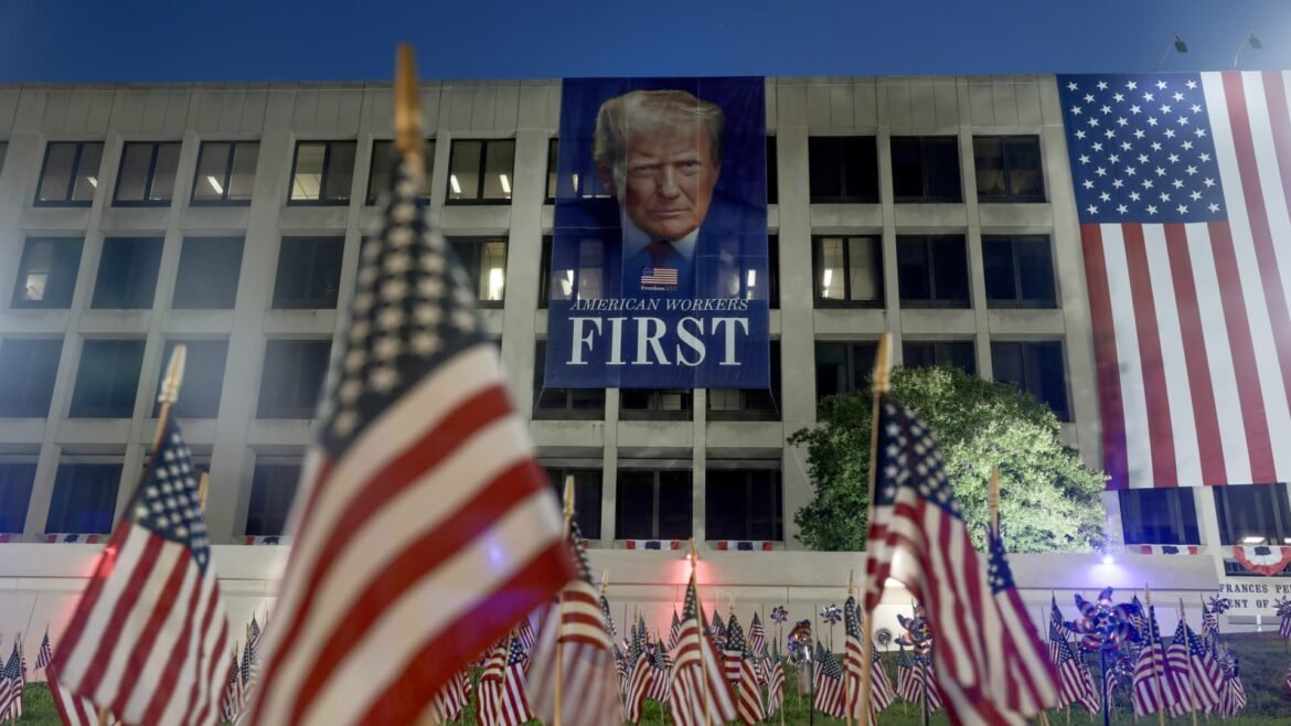 Trump celebrará o 250º aniversário dos EUA com comício estilo campanha
