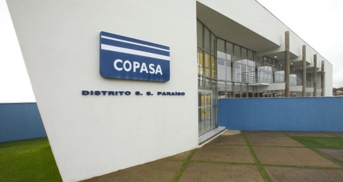 Copasa (CSMG3) tem queda após desempenho abaixo do esperado no 2T26; privatização continua em pauta. Como agir com as ações?
