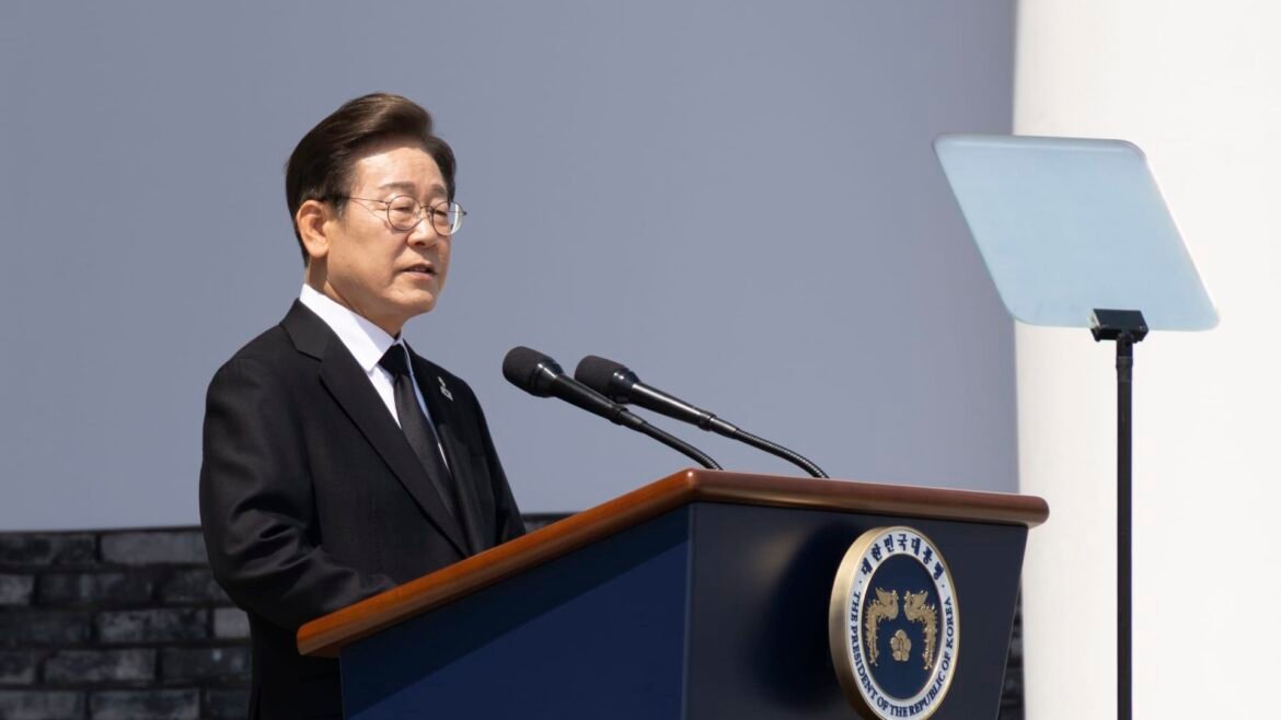 Coreia do Sul deve se preparar para o 'cenário mais preocupante', afirma o Presidente Lee.