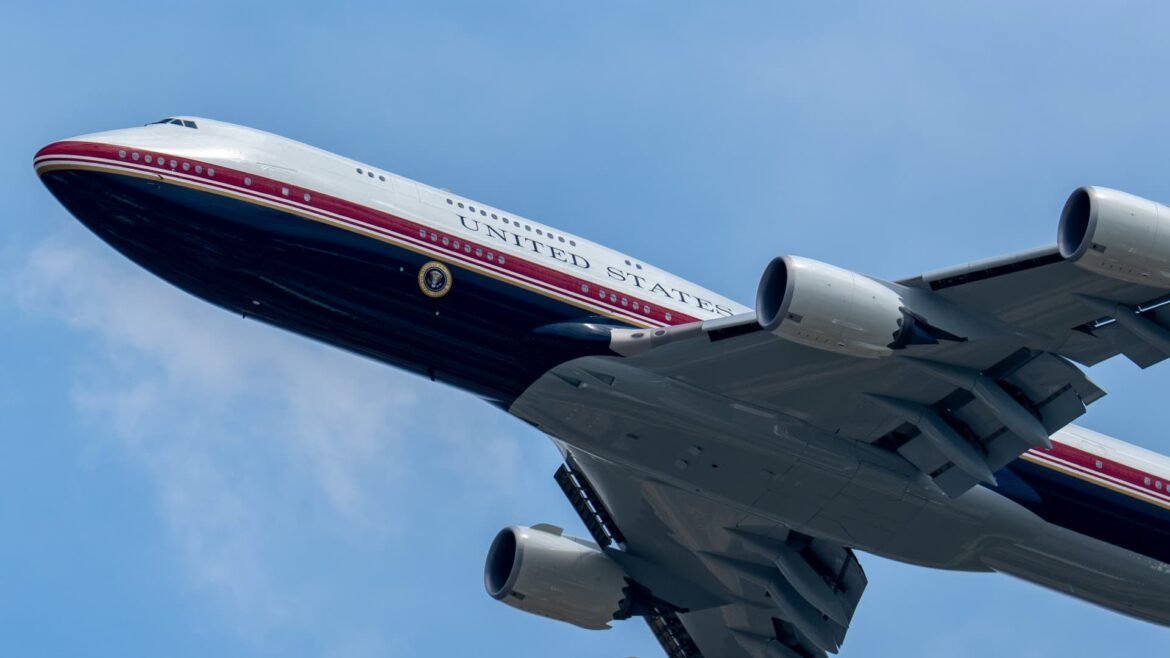 Três desdobramentos positivos fazem as ações da Boeing dispararem.